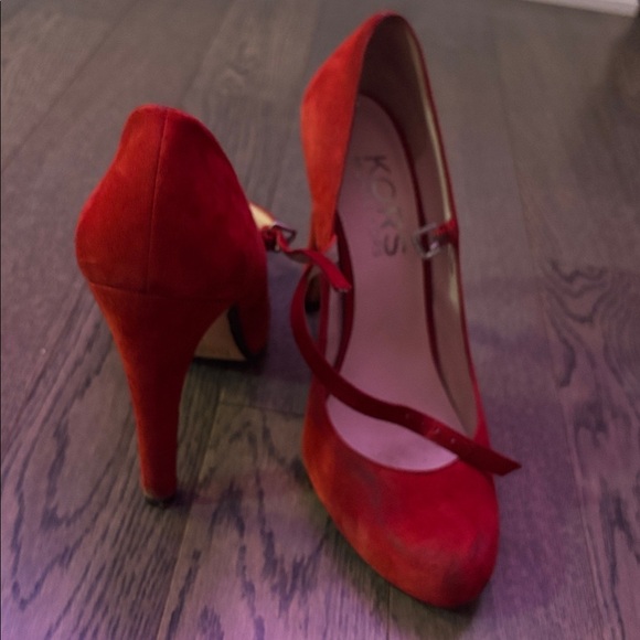 Michael Kors Red Suede Heels - Picture 15 of 17